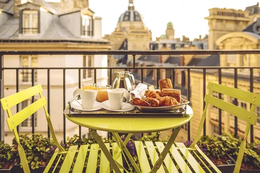 From Fine Dining to Casual Bites: Where to Find the Best Famous French Foods in Paris