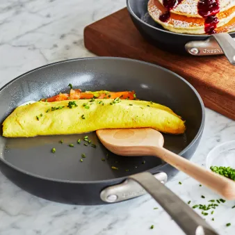Smoked Salmon Omelet: A Quick and Easy Breakfast